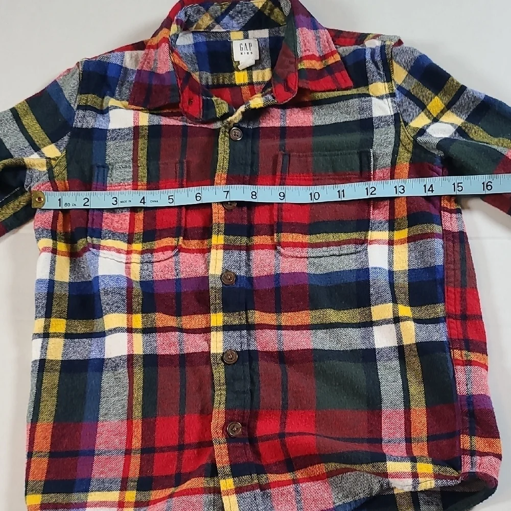 GAP Boys Multicolor Plaid Flanel Button Down Shirt NWOT Size S 6-7